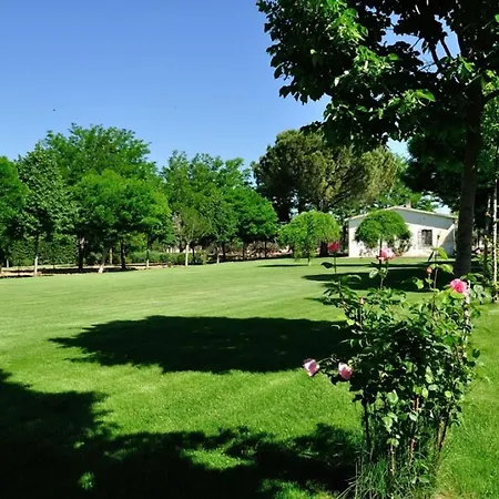 Sleeps 2 Pool Wifi T764334 *